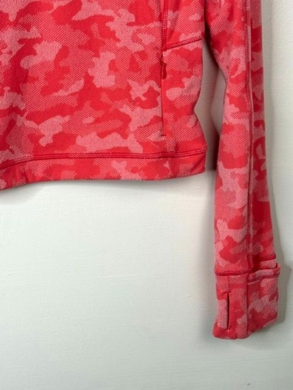 Lululemon Womens Pink Camo Print It's Rulu Run Half Zip Cropped Pullover Size 10 - Picture 4 of 7